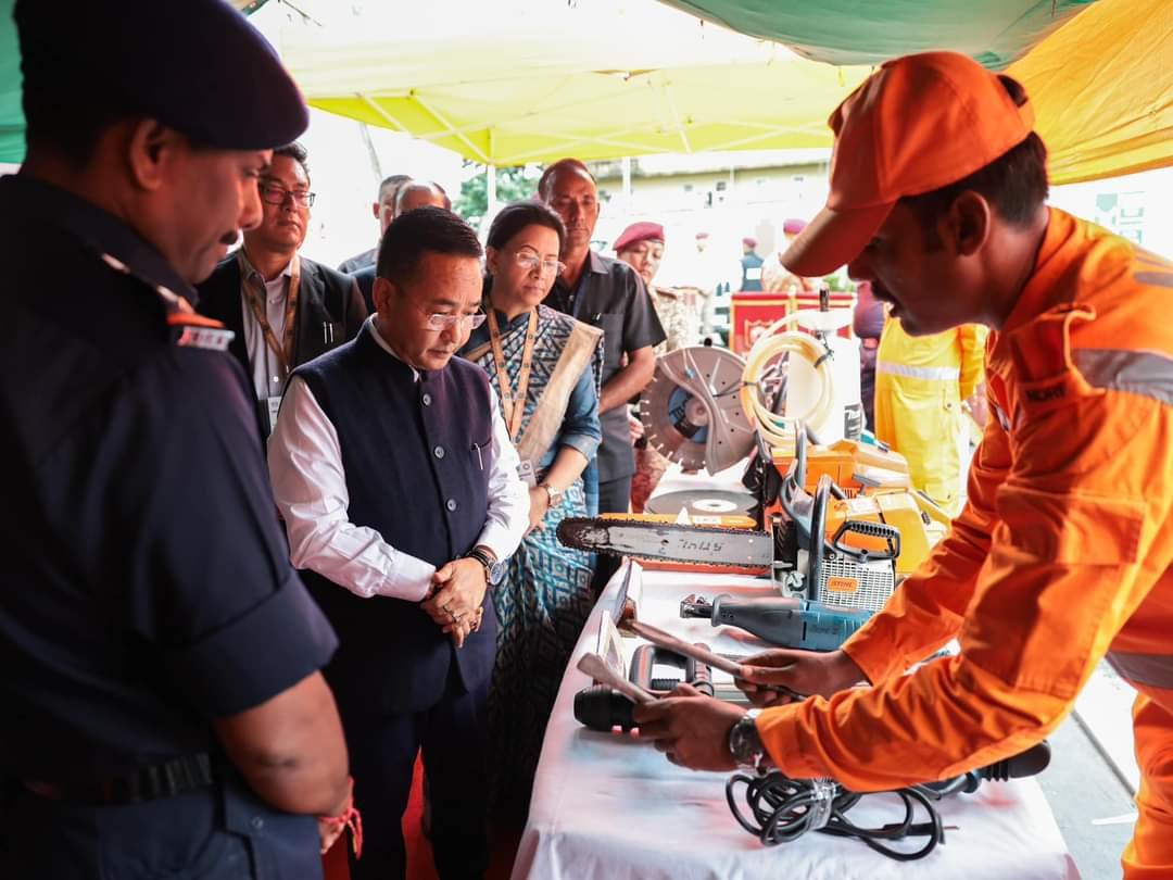 हिमतालहरूको अध्ययन र जोखिम न्यूनिकरणमा सहयोग दिन मुख्यमन्त्रीले गरे सम्बन्धित क्षेत्रका निवासीहरूलाई आग्रह